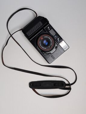 Canon Black 35mm Point-and-Shoot Film Camera SureShot 38mm 2.8